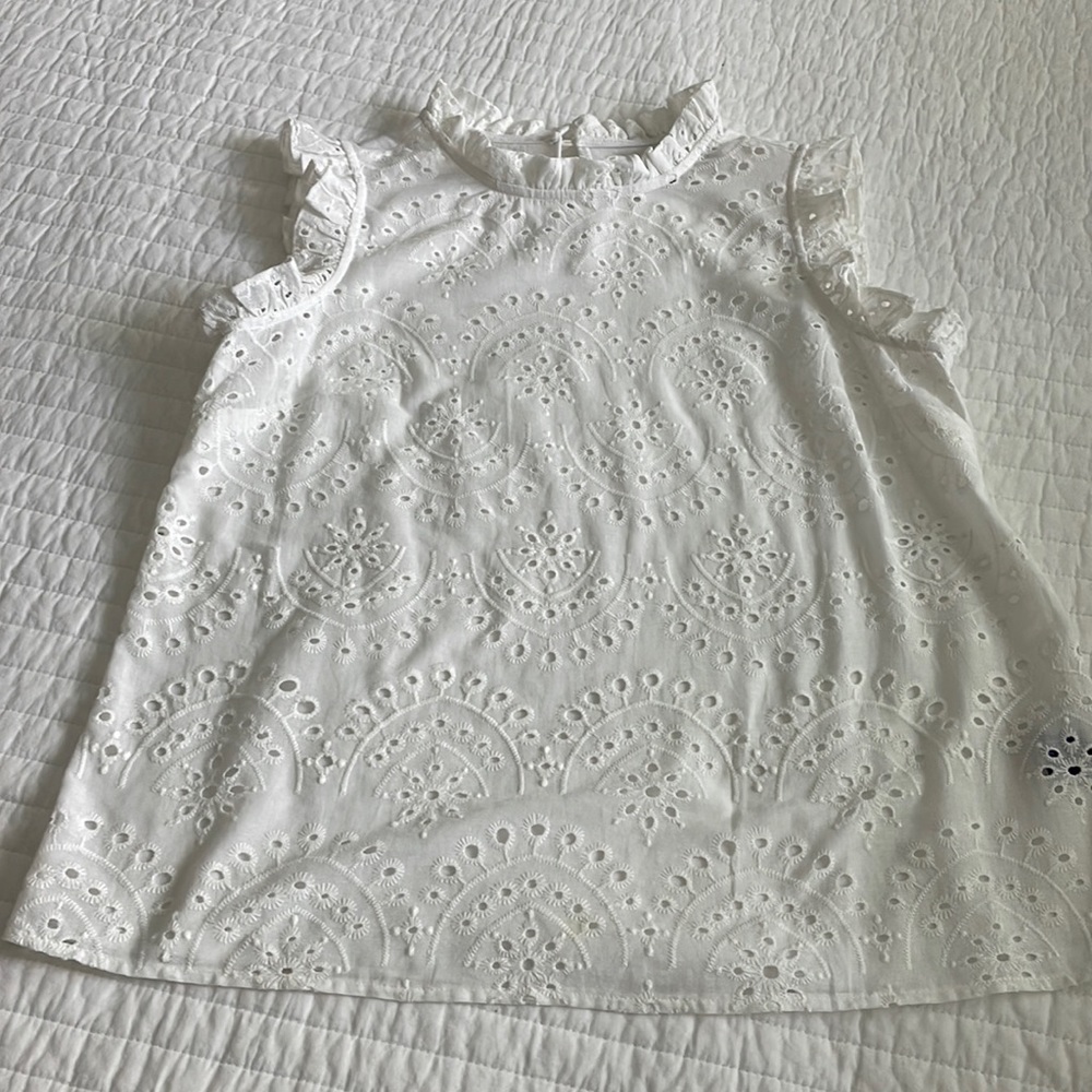 Sleeveless blouse